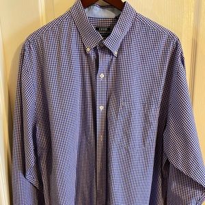 IZOD long sleeve button down shirt